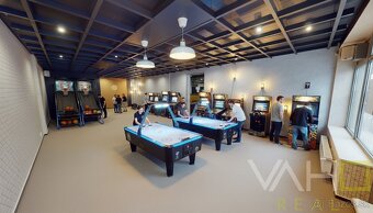 🏙️ Na predaj obchodný priestor v úplnom centre Senca - 10