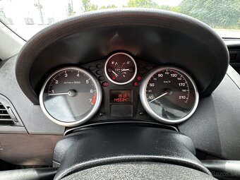 Peugeot 207 1.4i - 10