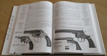 Pistole celého světa - 10