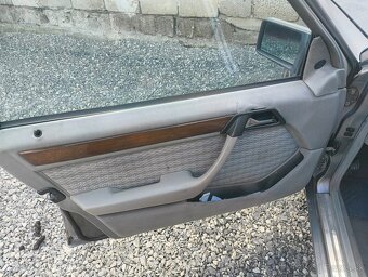 Mercedes C200D,Typ 124.120 = Mercedes-Benz W124 200D (OM601) - 10