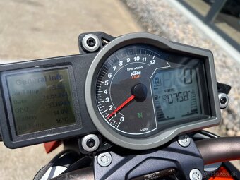 KTM 1290 Super Duke R - 10