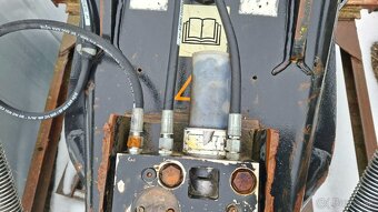 ATERPILLAR H115 S - 10