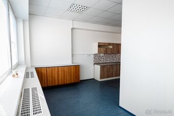 Na prenájom 4 kancelárske priestory - Košice, Južná Trieda - 10