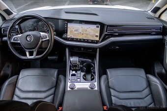 Volkswagen Touareg 3.0 V6 TDI SCR Elegance 4Motion - 10