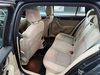 Škoda Octavia Combi 2.0 TDI Ambition DSG - 10