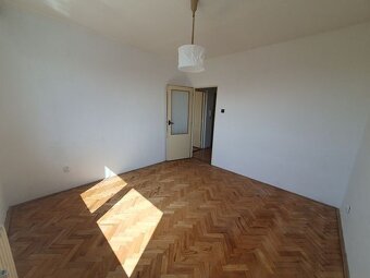 Zaujímavý 3izbový byt pri Priori 65m2 Výťah - 10