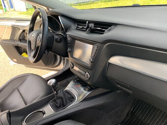 Toyota Avensis T27 Combi/Touring Sports 1.8, 108 kW, benzín - 10