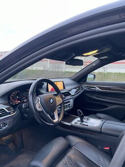 BMW 750Li x-drive - 10