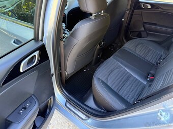 Kia Ceed SW 1.6 CRDi MHEV GT-Line A/T - 10