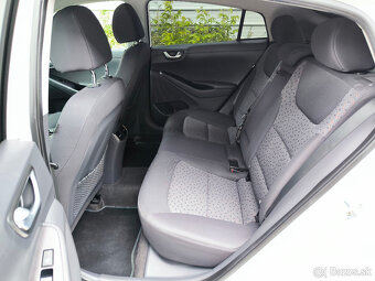 Hyundai Ioniq Electric - 10