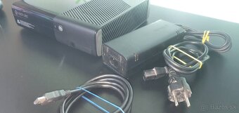 XBOX 360 E - 10