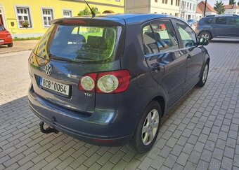 Volkswagen Golf Plus 1,9 TDI nafta manuál 77 kw - 10