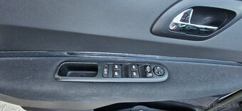 Peugeot 3008 1.6 e-HDi FAP STT Style BVMP6 - 10