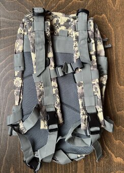 BATOH - digitálny maskovací vzor - NOVÝ - 10