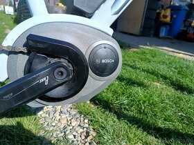Predám elektrobicýkel (e-bike) KTM Macina Cross 8 - 10