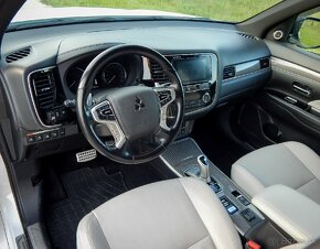 Mitsubishi Outlander 2,4 4WD PHEV - Výrazná zľava - 10