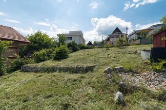 NA PREDAJ STAVEBNÝ POZEMOK V OBCI BAŠKA - 10