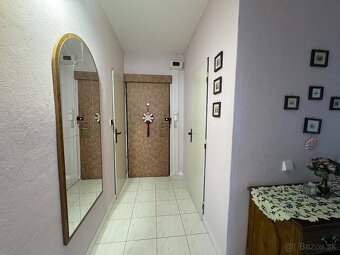 Na predaj 4-izbový byt s balkónom - 10