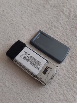 NOKIA 8850 - 10