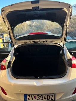 Predam Hyundai i30 1.6 88kw 2013 - 10