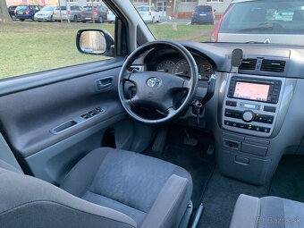 Toyota Avensis Verso 2.0 vvti LPG - 10