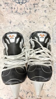 ✅ LEGENDÁRNE KORČULE - CCM VECTOR 8.0 - 7,5 D ✅ - 10