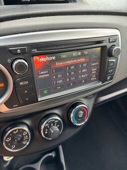 Toyota Yaris 1.0 (51kW) 2012 - 10