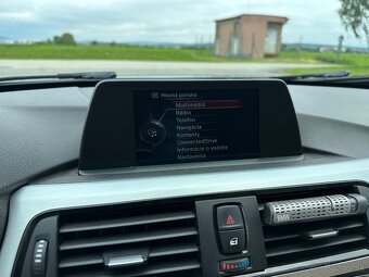BMW Rad 3 Touring 320d A/T - 10