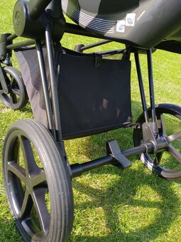 Cybex Priam Simply Flowers Grey - 10