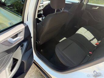 Ford Focus Kombi 1.0 EcoBoost mHEV Titanium A/T - 10