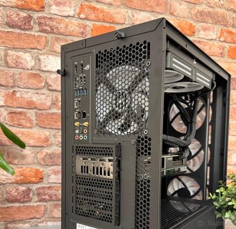 i7 14700K\32GB\RTX 5070Ti\SSD\1000W Zdroj - 10