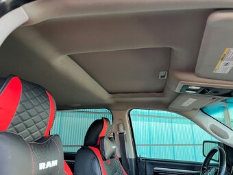 DODGE RAM 5.7 HEMI 4X4 model roku 2015 - 10