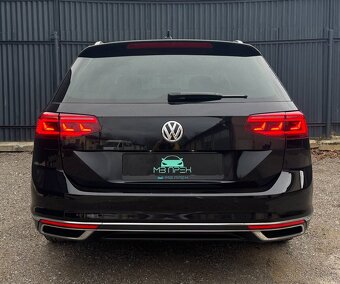 Volkswagen Passat Variant 1.5 TSI Elegance DSG - 10