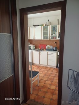 Prenajom izby na ul. Jana Jonasa 19, za 250,-EUR mes. Ihned - 10