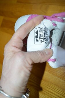 predam krasne damske tenisky FILA - 10