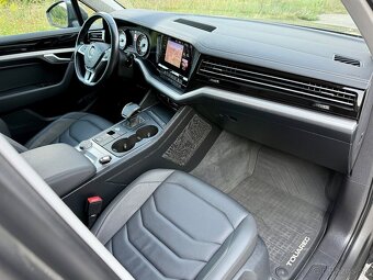 VOLKSWAGEN TOUAREG 3.0TDI 4x4 TOP STAV 138tkm - 10