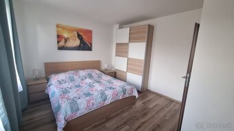 Na predaj 3i Apartman / Byt vo Velkej Lomnici - 10