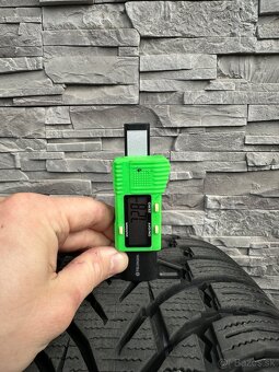 235/55 R18 104H XL SUV zimné NOKIAN - 10