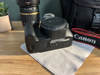 Canon 200D + 17-50mm f/2.8 + taška (rezervovaný) - 10