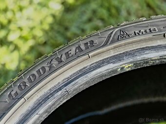 4KS ZÁNOVNÉ ZIMNÉ PNEU GOODYEAR ULTRAGRIP - 225/40 R18 92V - 10