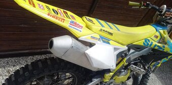 RMZ 450 2022 - 10