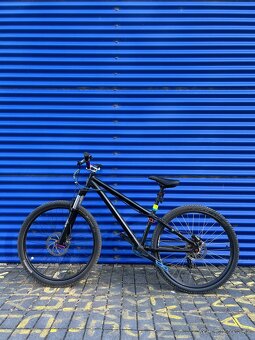 Predám bycikel Mongoose Fireball – custom dirt/street M - 10