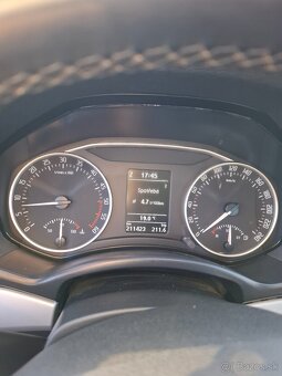 Škoda Octavia combi, 2.0 TDI CR 103KW - 10