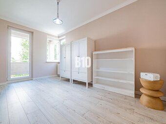 REZERVOVANÉ_ 3 izb. byt + 2x balkón (tehla, garáž) - Nitra, - 10