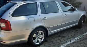 ŠKODA OCTAVIA 1.6(75kw) SLEVA(zadní dveře v elekt - 10