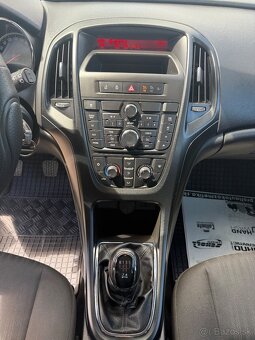 Opel Astra J 1.4 74 kW 2010 - 10