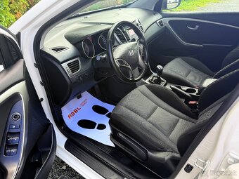 Hyundai i30 1.6Crdi 175tkm - 10