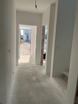 Skolaudovaná Novostavba 4izb, Rodinný Dom Zvončín - 10