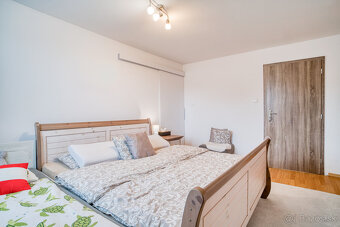 Na predaj priestranný 4-izbový rodinný dom v Malženiciach - 10