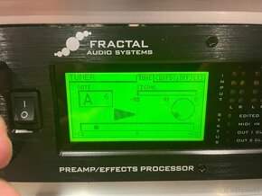Fractal AXE FX 2 XL s puzdrom a midi controllerom - 10